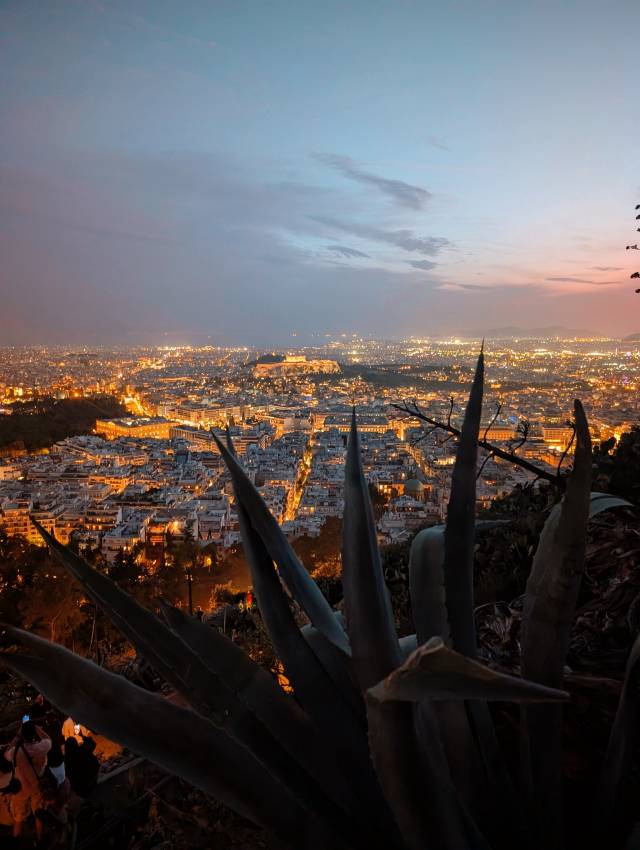 Athéni esti fények, Lycabettus
